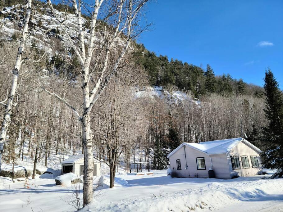 Chalet Falaise By Chalets Nabu Villa Saint-Alexis-des-Monts Exterior photo